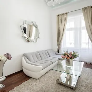  Apartment Opera Luxury With Free Parking