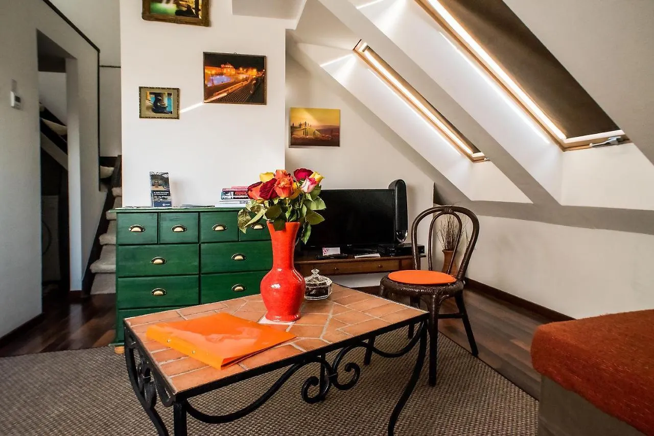 St. Gellert Square - Minilux Apartman Budapest Hungary